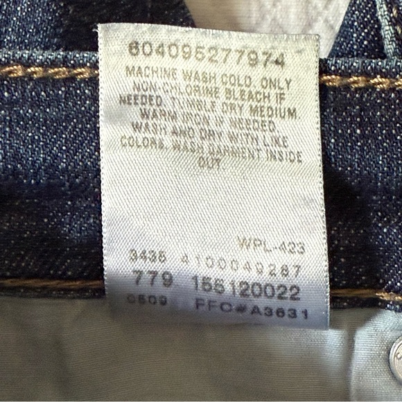 Levi’s Perfectly Slimming Bootcut 512 Flap Pocket Size 4 Medium - Picture 8 of 10